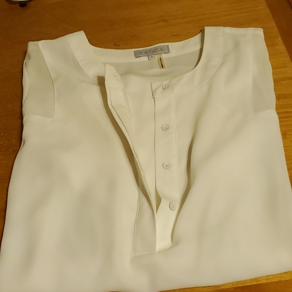 1. STATE White long selves blouses  size small - Picture 4 of 6